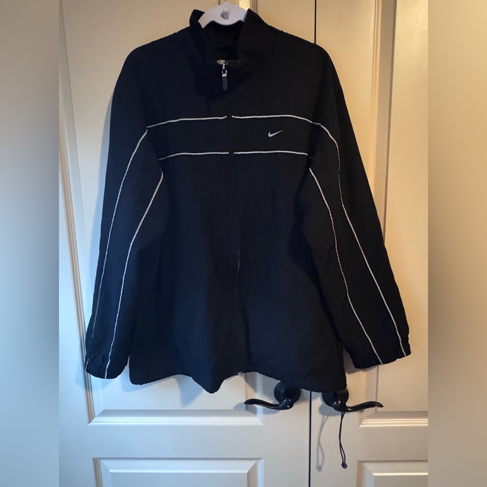 Vintage 2000'S Nike Windbreaker Men's
Size XL